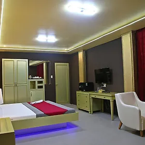 4* Hotel Bk Aura